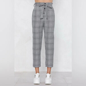 Streetwear Society Black and White Plaid High-Waisted  Pants with Belt - Medium